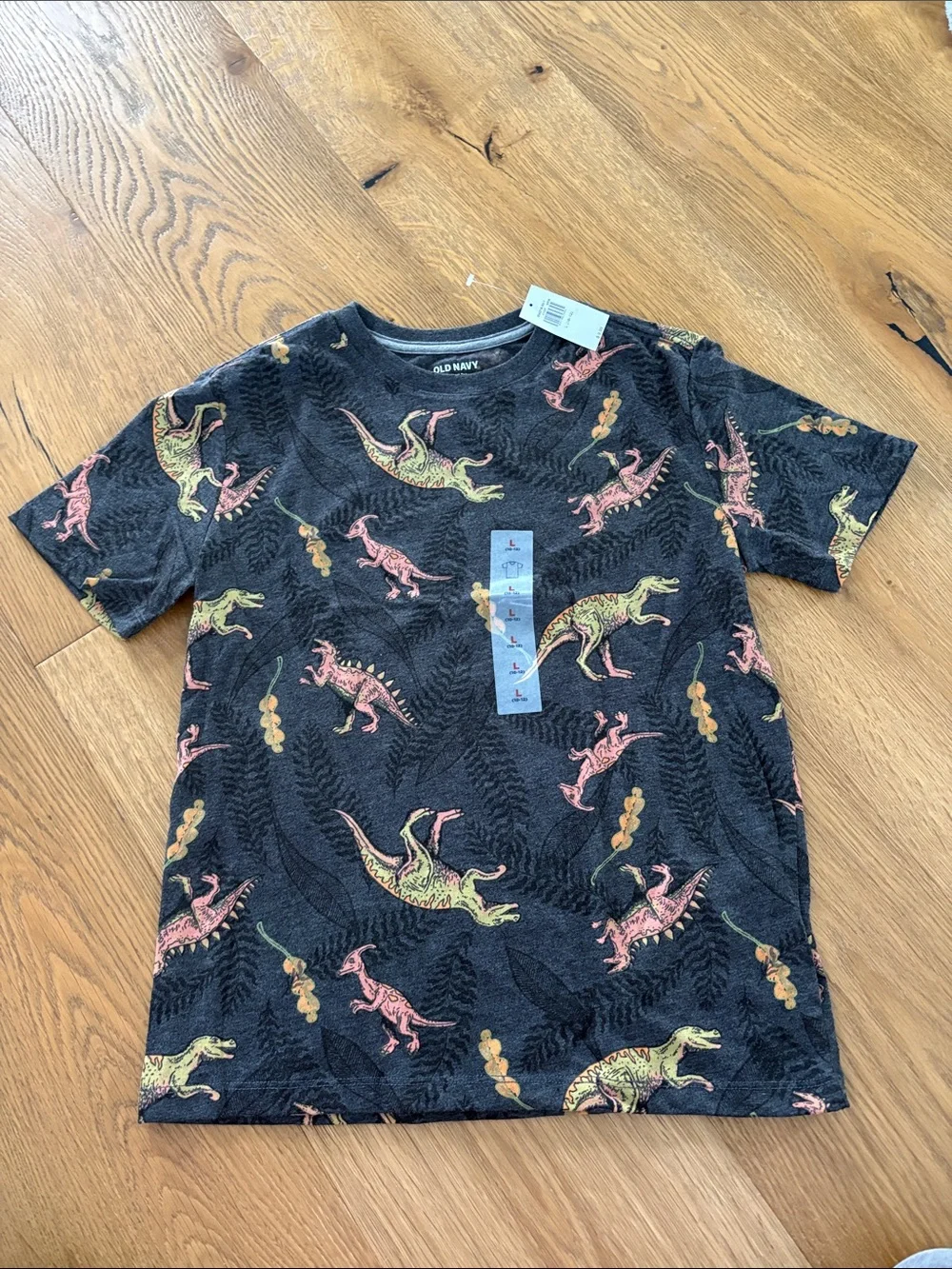 Brand new, Old Navy Boys Black Short Sleeve T-Shirt, size L (10-12) Large